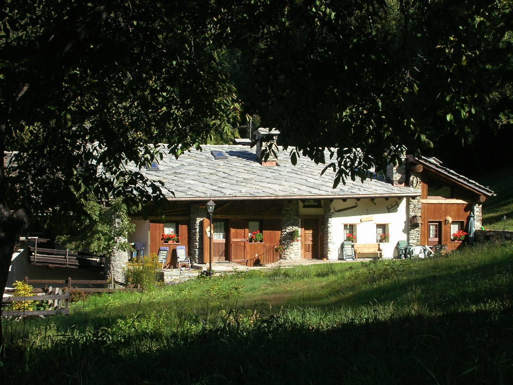 Les Chevreuils Bed & Breakfast Introd Bagian luar foto