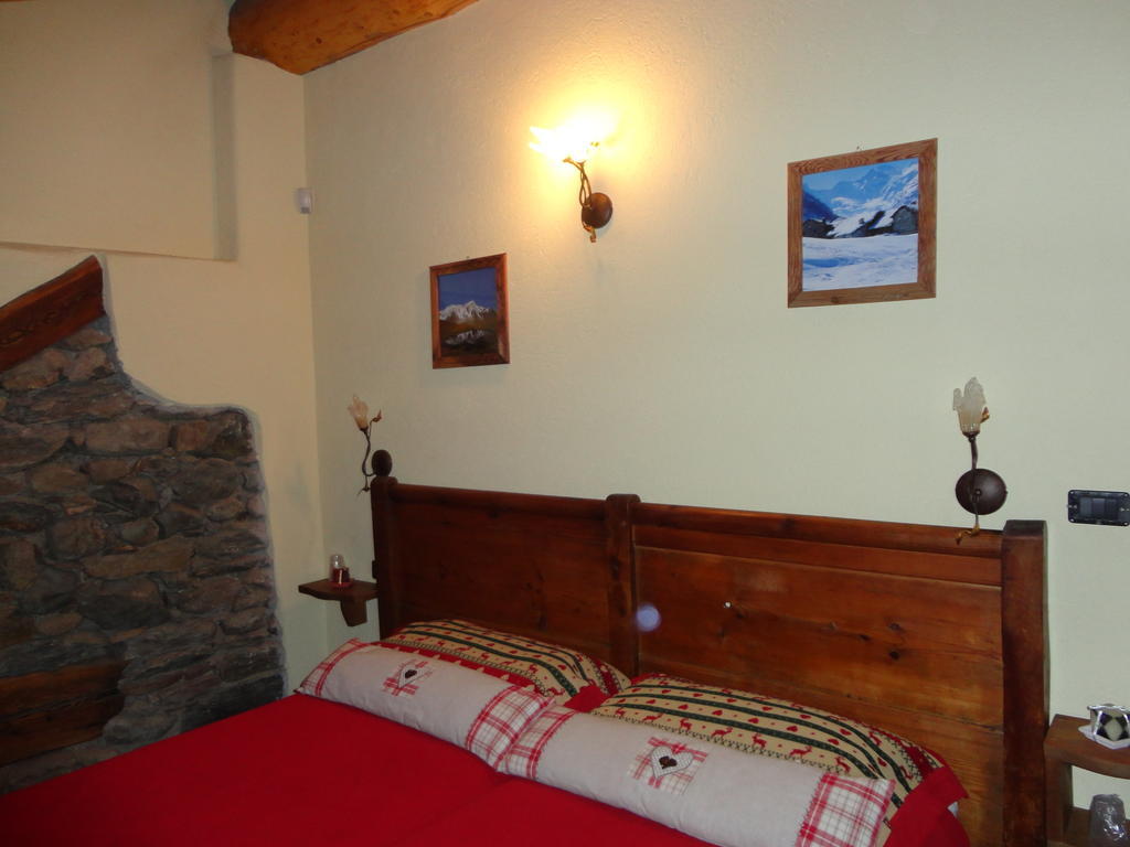 Les Chevreuils Bed & Breakfast Introd Ruang foto