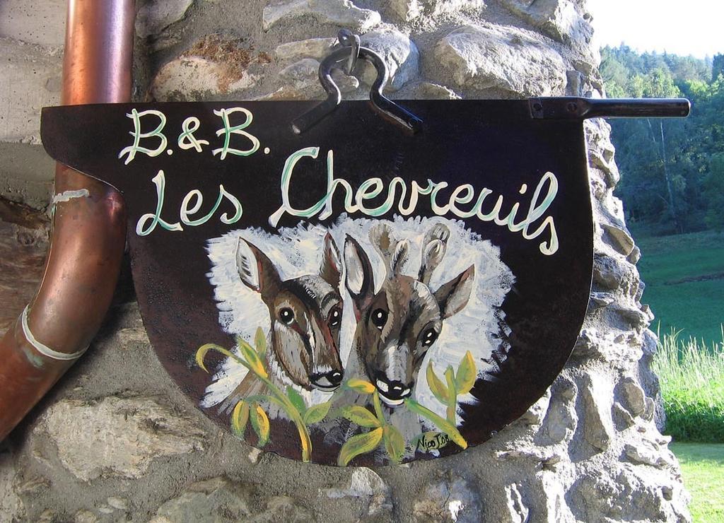 Les Chevreuils Bed & Breakfast Introd Bagian luar foto
